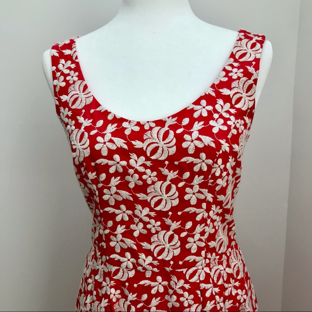 🌺 Betsy Johnson Red Embroidered Flower Dress - Picture 3 of 14